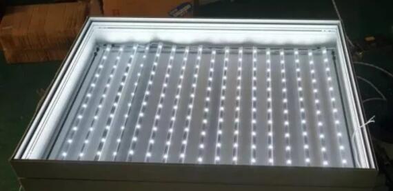 軟膜燈箱邊框照片.jpg 軟膜燈箱邊框照片.jpg